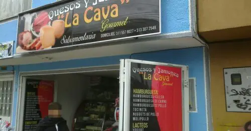 QUESOS Y JAMONES LA CAVA QUESOS Y JAMONES LA CAVA